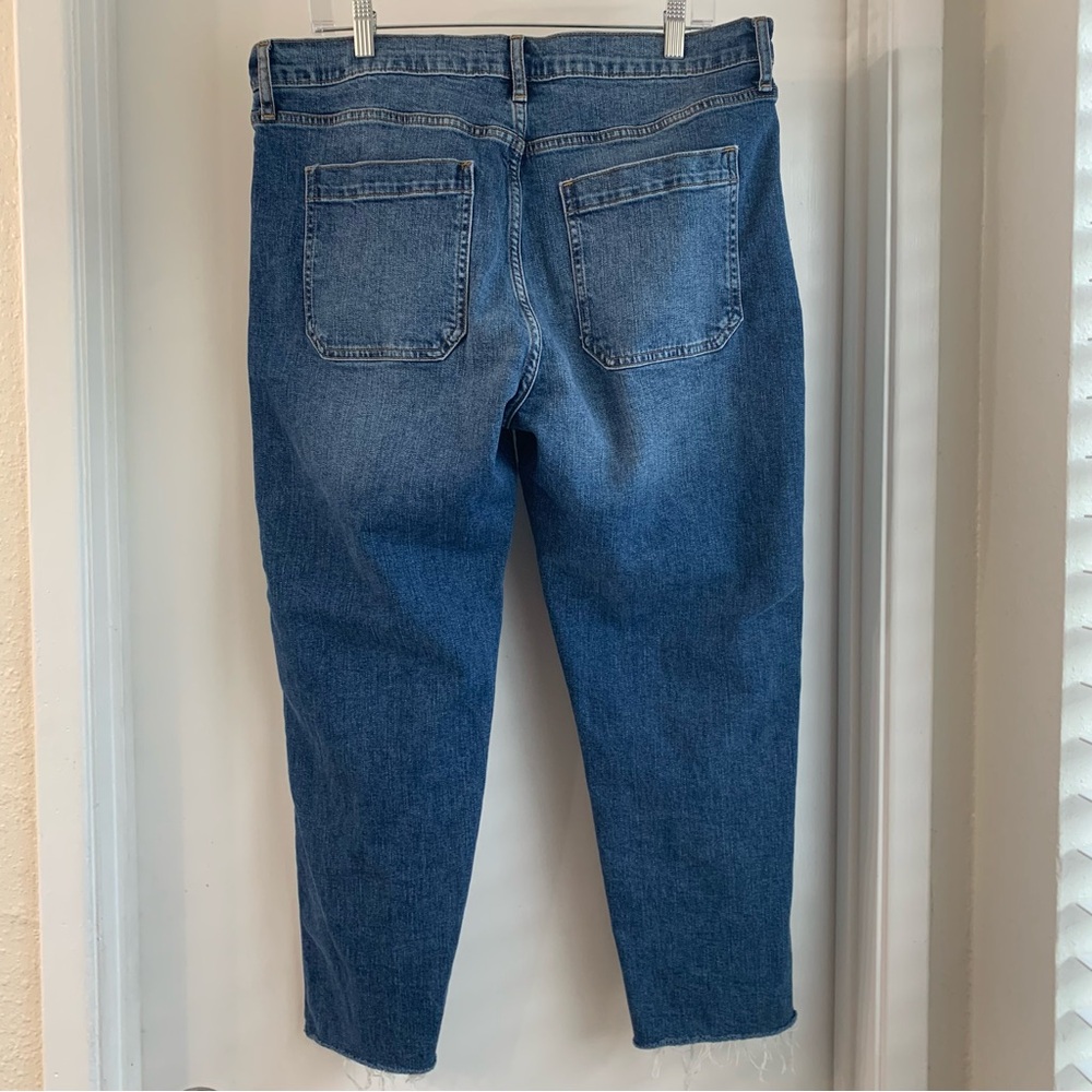 Gap Denim Women's Cheeky Straight Medium Indigo Size 16 Raw Hem - Picture 2 of 7